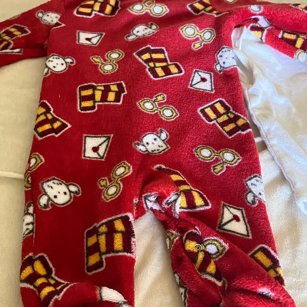 Harry Potter Red Footed Pj’s Baby Sz 6-9month Sleeper Hufflepuff White Owl Bonus